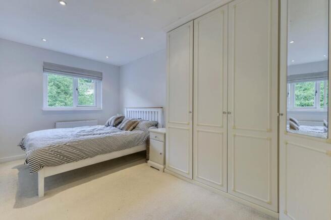 3 bed Semi-Detached for sale Image 8