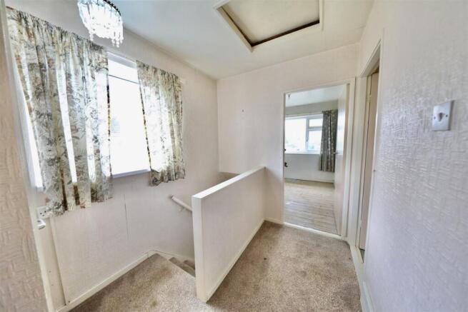 3 bed Semi-Detached for sale Image 12