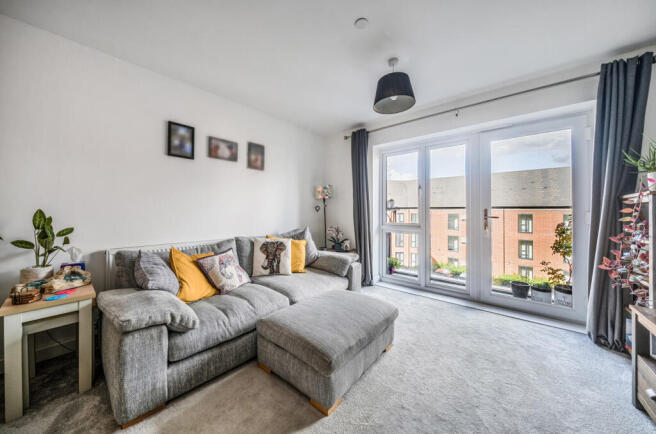 1348181-8-68bf061...