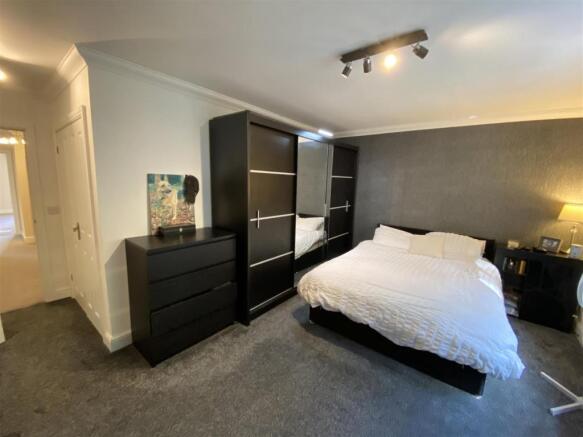 Bedroom 2.jpeg
