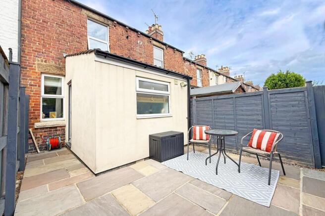 2 bed Terraced for sale Image 8