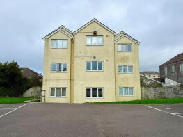 13, Lamorak House, Breaview Park Lane, Redruth TR15 3PU
