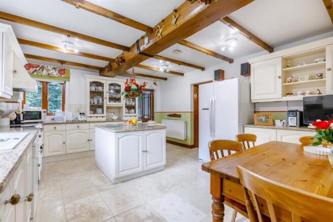 8482061-interior14.jpg