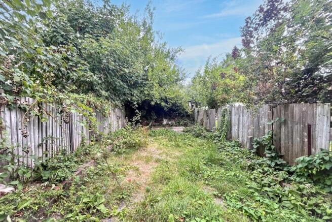 Flat 1, 27 Stretton Road, Croydon, Surrey, CR0 6EQ
