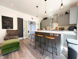 28, Oakwood Avenue, Manchester M34 5LE