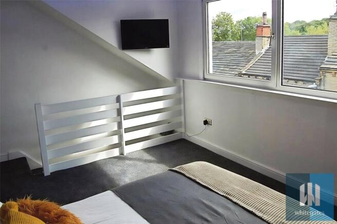 2 bed Terraced to rent Image 8