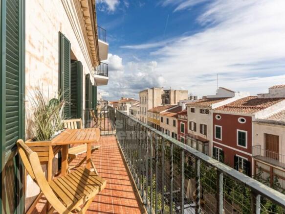 Stately penthouse in Centro Mahon
