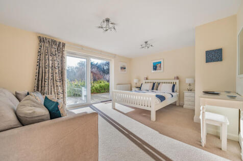 Holcombe Drive, Holcombe, Devon