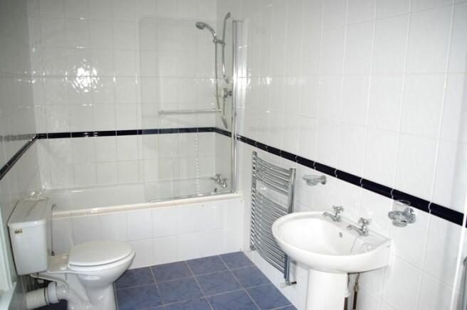 MODERN BATHROOM