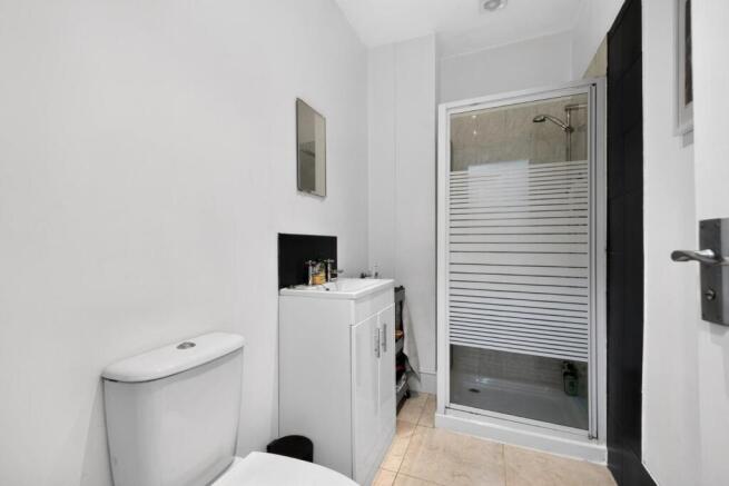 1 bed Flat for sale Image 8