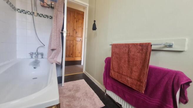 3 bed Terraced to rent Image 11