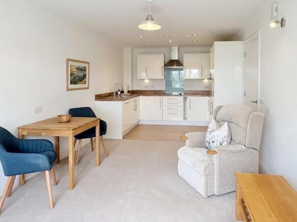 2 bed Retirement Property for sale Image 5