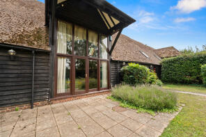The Hay Wain, Hook Green Barn, Hook Green Road, Southfleet DA13 9NQ