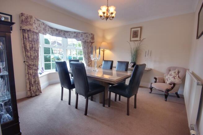 4 bed Detached for sale Image 4