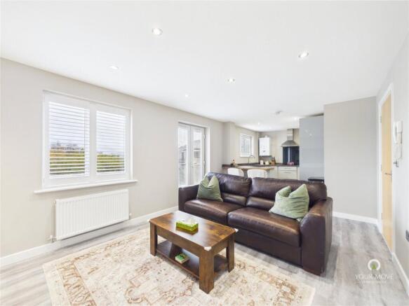 Lounge/ Kitchen Area