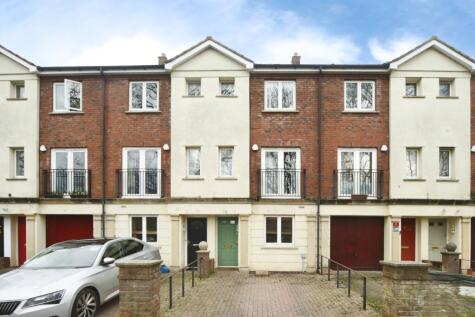 Mitre Court, Taunton, TA1