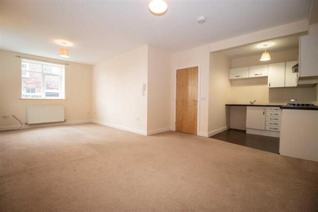 flat9methodistcourtLK.jpg