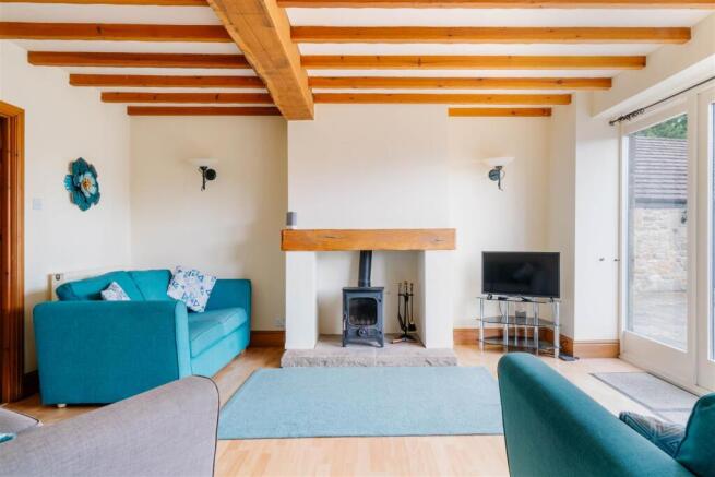 Living Room.jpg