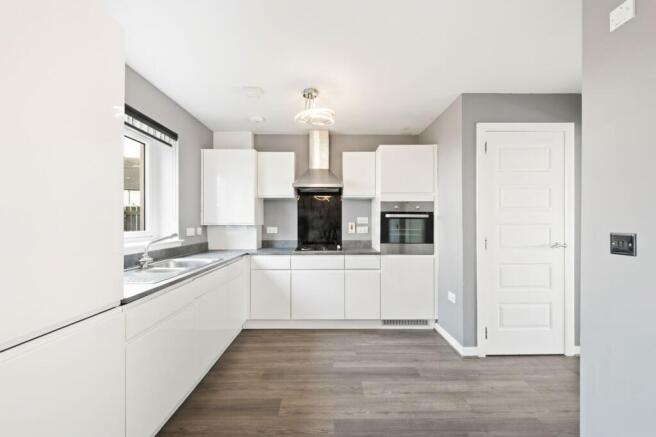 Kitchen/ Dining Area