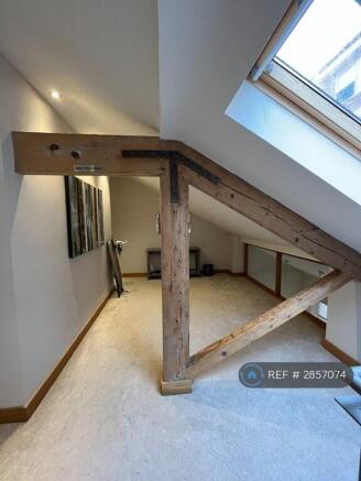 2 bed Flat to rent Image 4