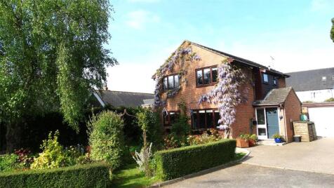 Queens Court, Queens Road, Hawkhurst, Cranbrook, TN18