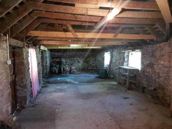 Outbuilding.jpg