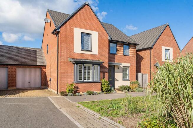 4-bed detached on Elmores Well Avenue, Tithebarn, Exeter, £500,000