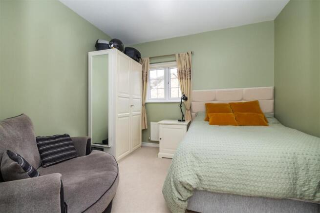 2 bed Apartment for sale Image 12