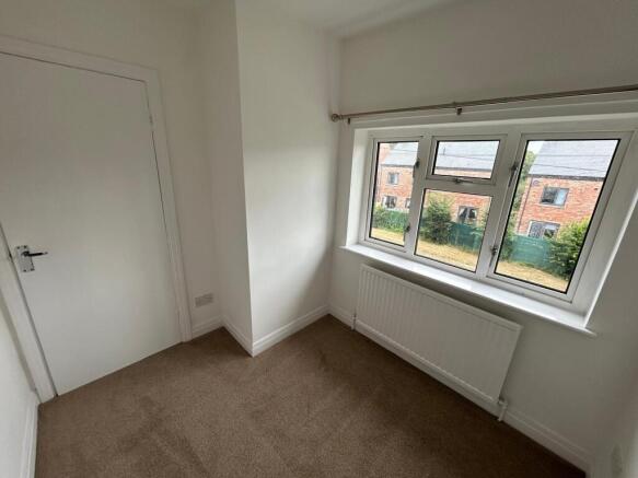 3 bed Semi-Detached to rent Image 10