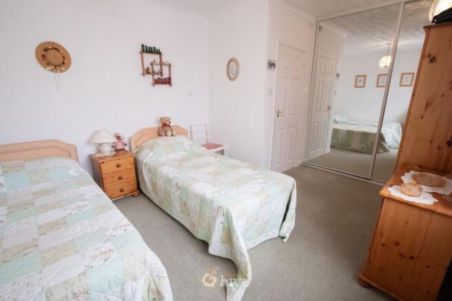 2 bed Semi-Detached Bungalow for sale Image 10