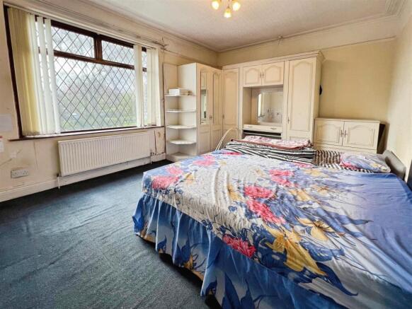 4 bed Terraced for sale Image 9
