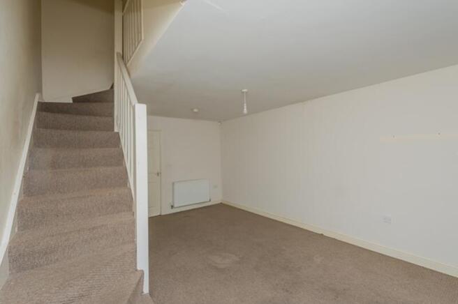 2 bed Terraced to rent Image 7