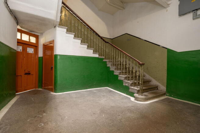 Flat 2/1, 4 Graham Street, Barrhead, Glasgow photo 3