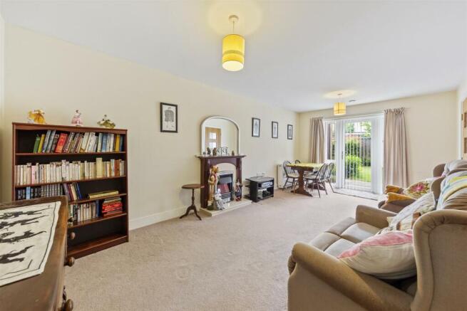 Living/Dining Room