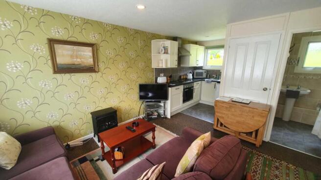 28  Bowood Park photo 2