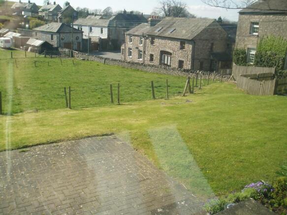 Gardens/Rear