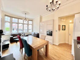 41a, Heathfield Park, London NW2 5JE