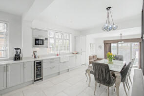 251, Batley Road, Wakefield WF2 0AH