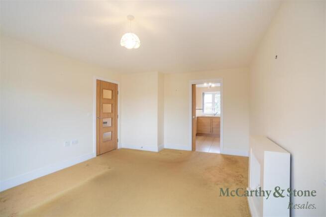 8706869-interior07.jpg