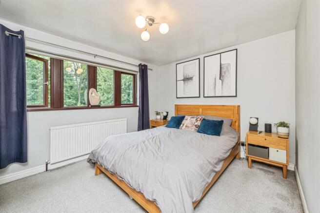 4 bed Character Property for sale Image 9