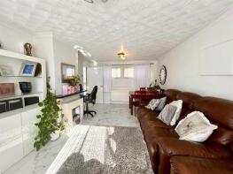203, Northbrooks, Harlow CM19 4DH