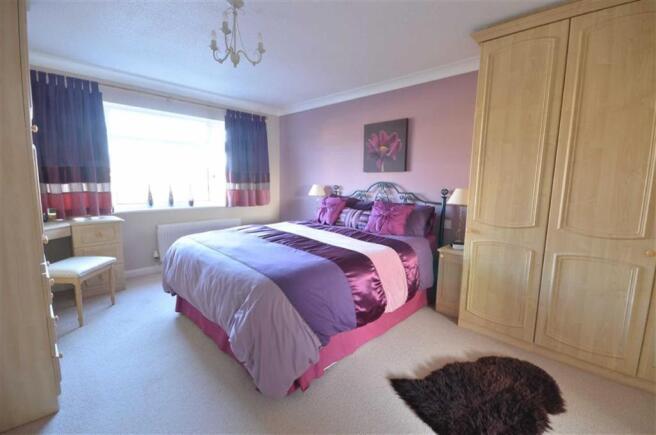 PRINCIPAL BEDROOM