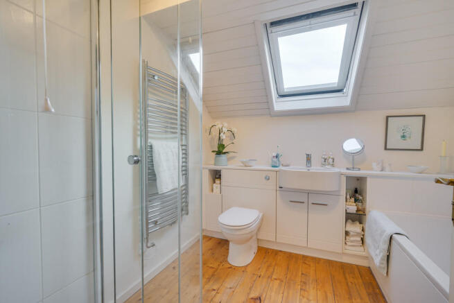 Cottage Bathroom