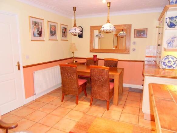 KITCHEN/DINER