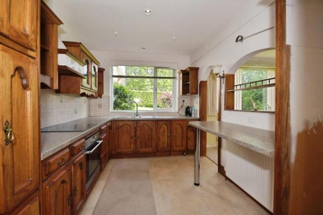 3 bed Flat for sale Image 4