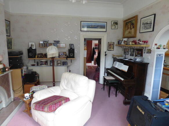 Photo 3