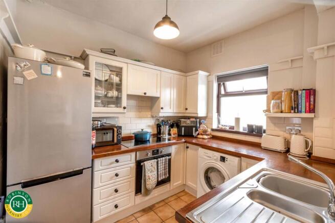 3 bed Terraced for sale Image 6