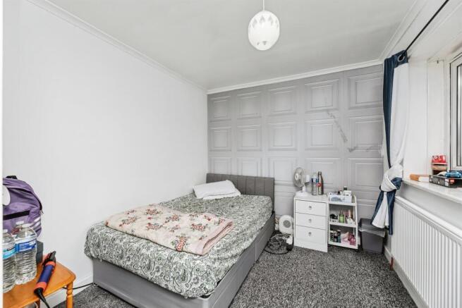 3 bed Semi-Detached for sale Image 7