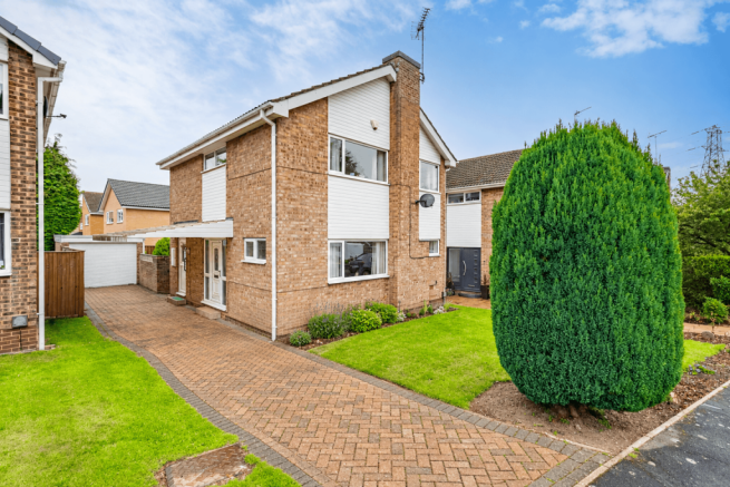 4 Bedroom Detached Property for Sale