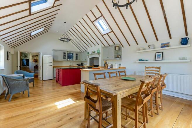 Kitchen/Dining